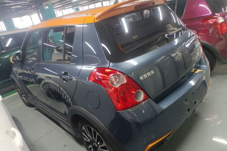 Used Suzuki Swift 2016 1.5L Manual Fashion Edition Cool Play Version
