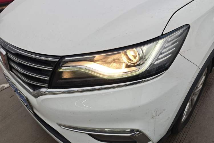 Used Roewe RX5 2016 20T Two-Wheel Drive Automatic Flagship Edition Left Front Headlight