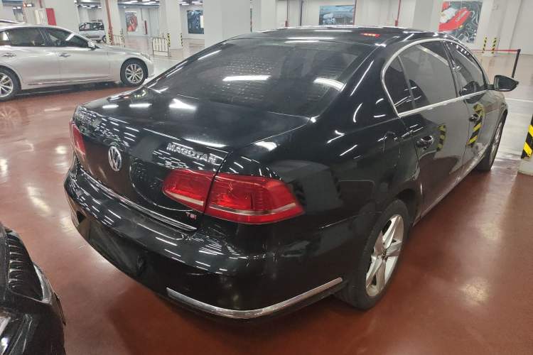 Used Volkswagen Magotan 2016 1.8TSI Luxury Comfort Model
