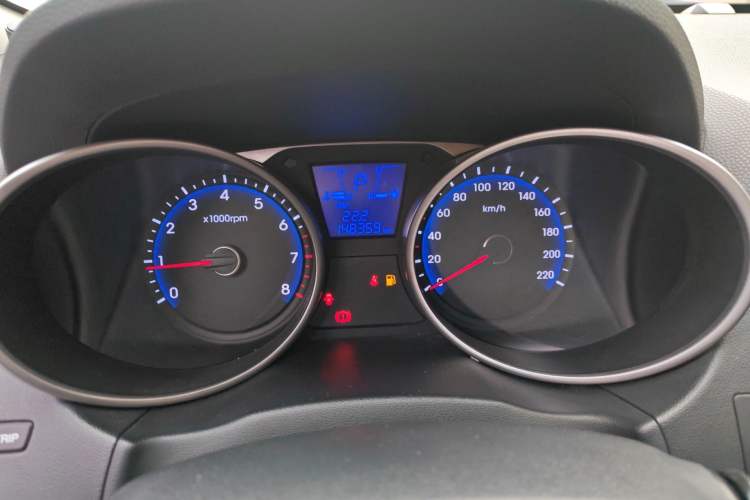 Used Hyundai ix35 2013 2.0L Automatic Two-Wheel Drive Smart GLS China IV Standard