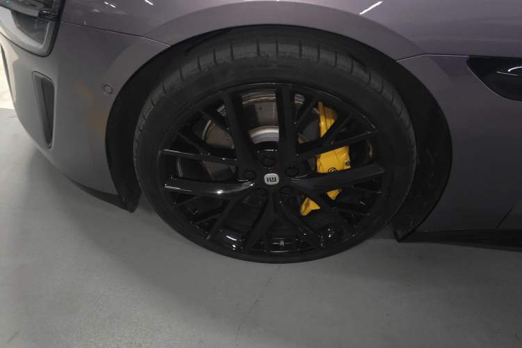 Used Xiaomi Auto SU7 2024 Four-Wheel Drive Ultra-Long Range Advanced Intelligent Driving Max Edition Exterior 4