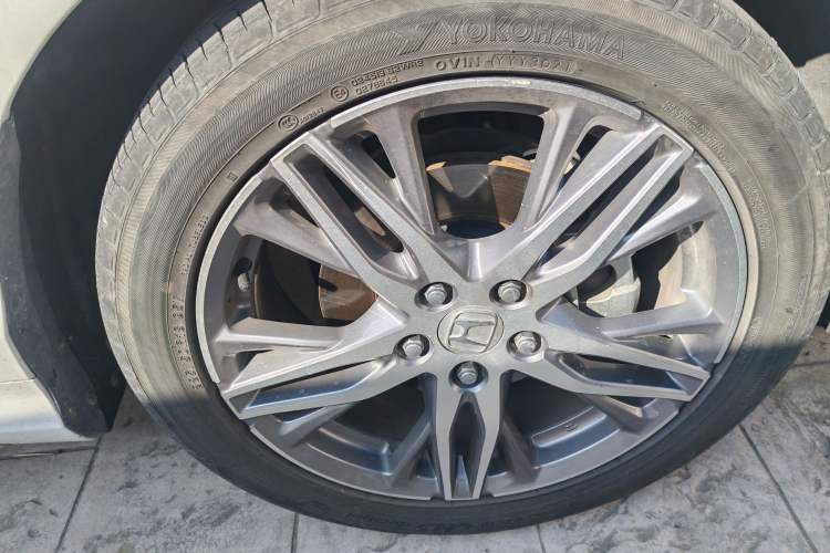 Used Honda Elysion 2019 2.0L Hybrid Luxury Edition
