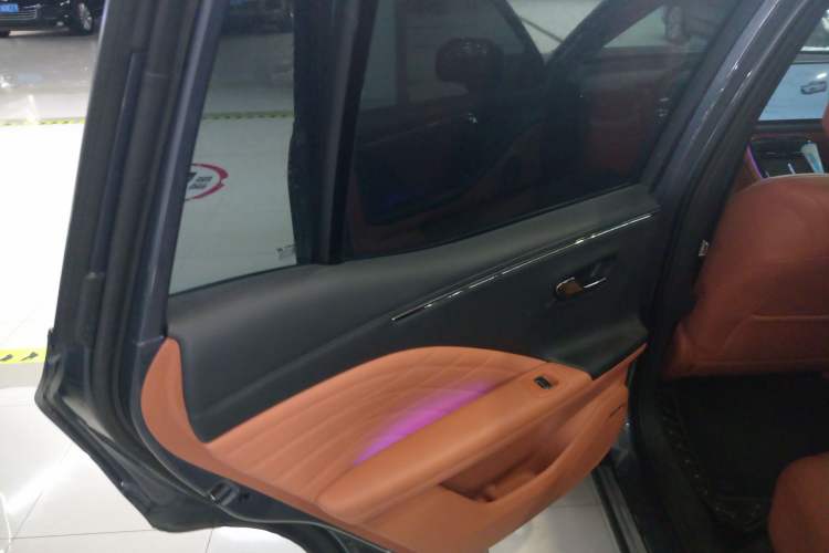 Used AION V 2024 Aion Tyrannosaurus 650 LiDAR Edition
