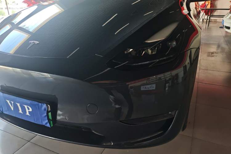 Used Tesla Model Y 2021 Long-Range All-Wheel-Drive Version