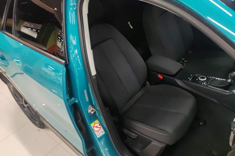 Used Audi Q2L 2021 35 TFSI Progressive Dynamic Edition
