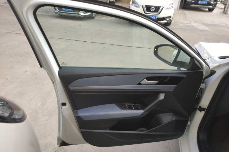 Used Volkswagen Lavida 2023 Revised 1.5L Automatic DeYi Edition