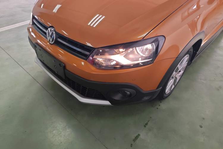 Used Volkswagen Polo 2014 1.6L Cross Polo Automatic