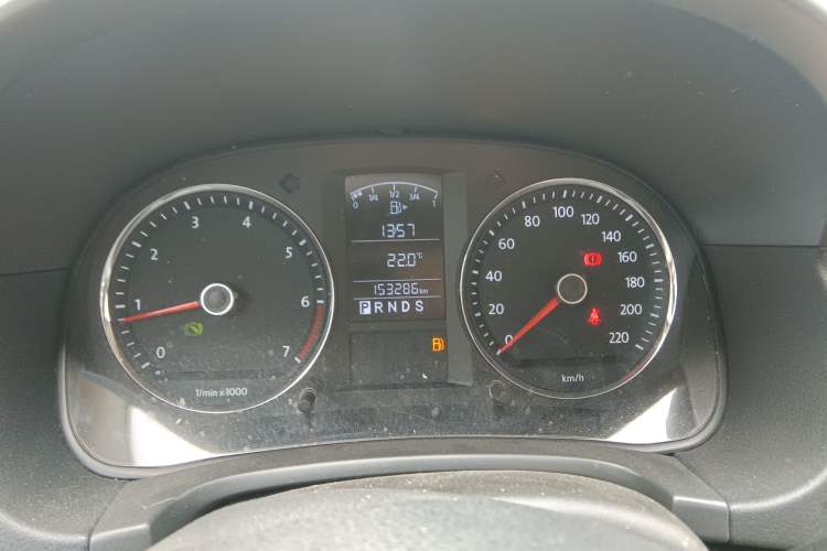 Used Volkswagen Lavida 2011 1.6L Automatic Premium Edition
