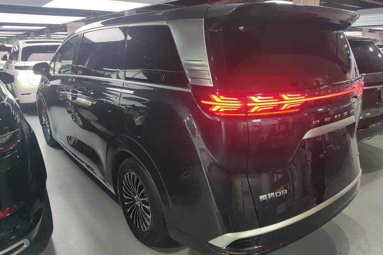 Used Denza D9 2024 DM-i 1050 Luxury Model Rear Left 45 Deg