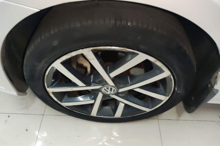 Used Volkswagen Golf 2018 230TSI Automatic Luxury Version
