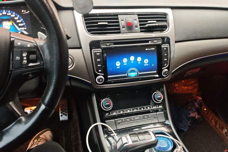 Used Haval H8 2017 2.0T Diesel 4x4 Smart Enjoyment Version
