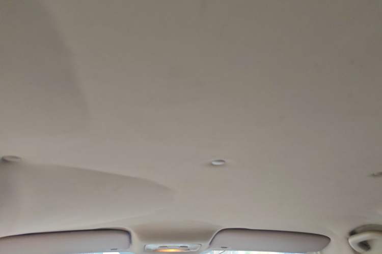 Used Brilliance H330 2013 1.5L Manual Comfort Model Headliner