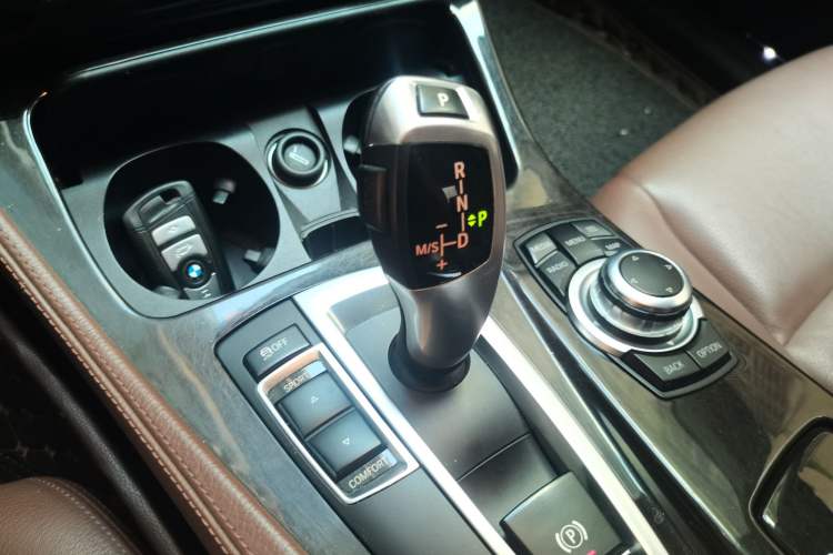 Used BMW 5 Series 2017 525Li Leading Model Gear Lever
