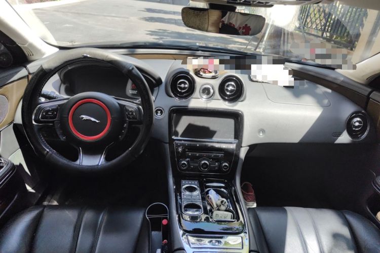 Used Jaguar XJ 2018 XJL 3.0 SC Two-Wheel-Drive Elegant Business Edition Interior 2