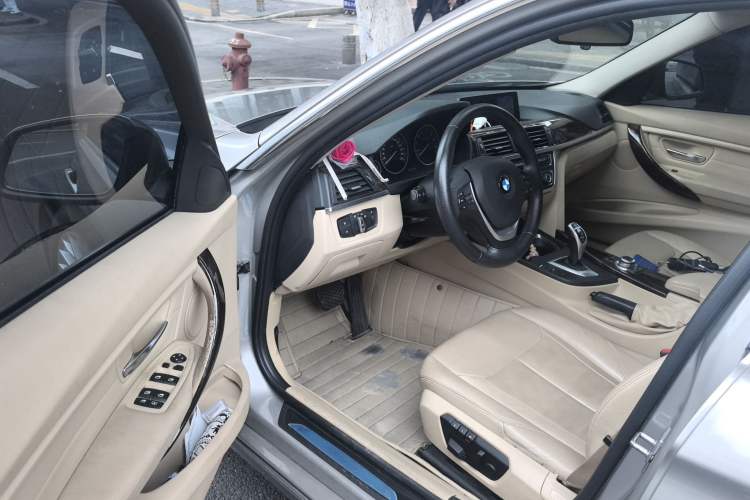 Used BMW 3 Series 2013 328Li Luxury Design Package Driver Seat