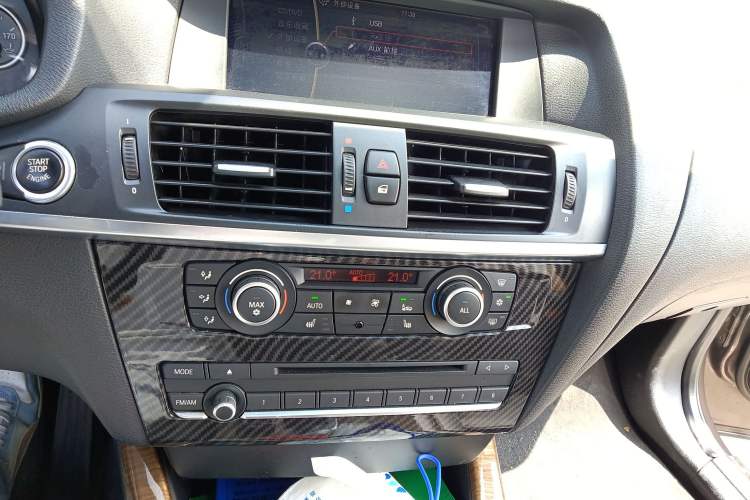 Used BMW X3 2011 xDrive35i Luxury Model
