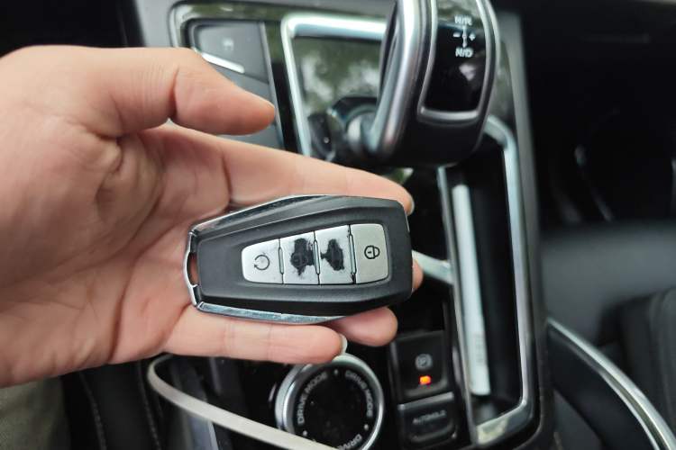 Used Geely Auto Emgrand X7 Sport 2022 Boyue X 1.8TD DCT ZhiZun Edition
