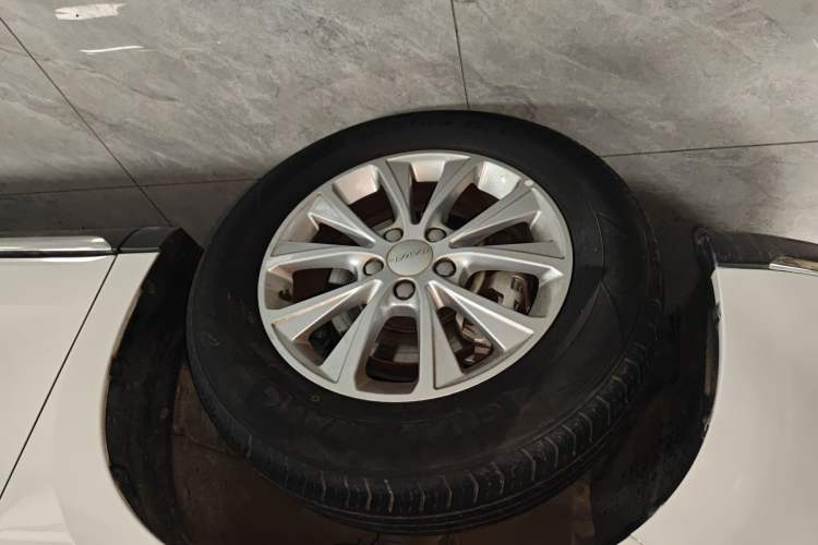 Used Haval M6 2021 PLUS 1.5T DCT Luxury Smart Connectivity Model Exterior 4