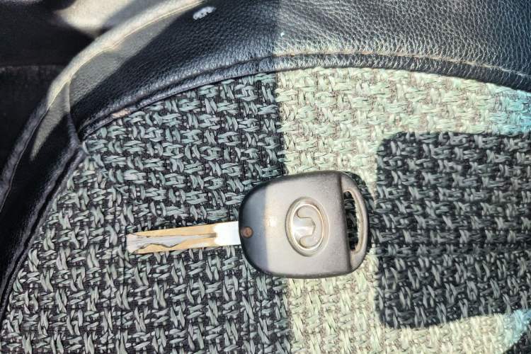 Used Great Wall Wingle 5 2017 2.0T European Version Diesel Two-Wheel Drive Advanced Large Double-Cab GW4D20E Vehicle Key