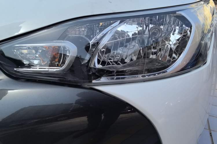 Used Toyota YARiS L Zhi Xuan 2021 1.5L CVT Leading Edition Left Front Headlight