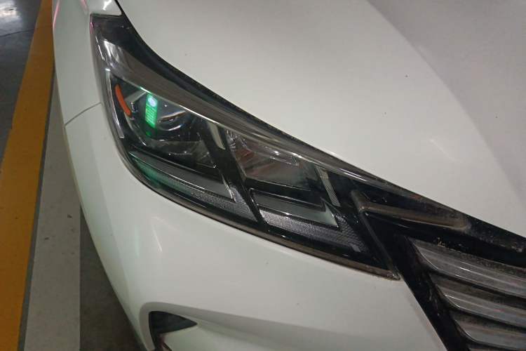 Used CHANGAN CS15 2019 1.5L Manual Entry-Level Version China V Standard Right Front Headlight