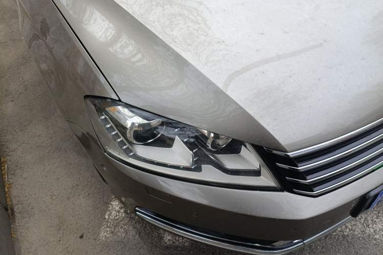 Used Volkswagen Magotan 2012 Travel Edition 2.0 TSI Luxury Version
