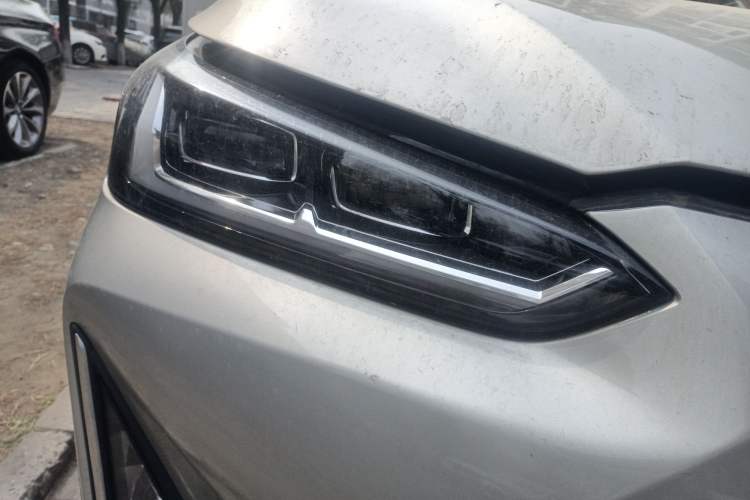 Used GAC Group Toyota iA5 2019 Deluxe Edition Right Front Headlight