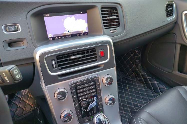 Used Volvo V60 2017 T5 Zhiya Edition China V Standard
