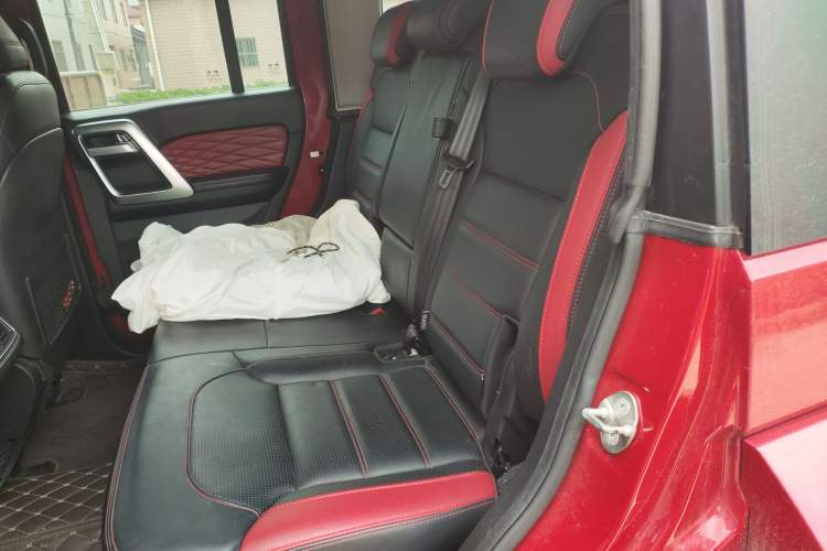 Used BAIC Off-Road BJ40 2020 2.0T Automatic Four-Wheel Drive Urban Hunter Edition Chivalrous Type
