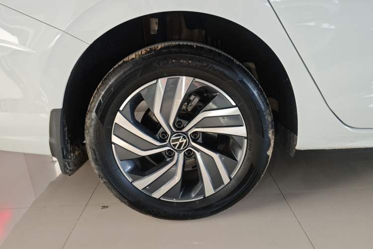 Used Volkswagen Bora 2025 200TSI DSG Enjoy Driving Navigation Edition Right Rear Wheel Hub
