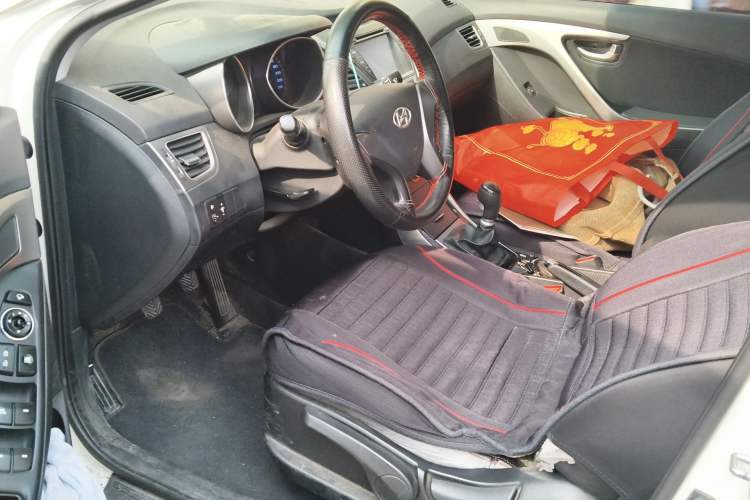 Used Hyundai Elantra (5th Generation / Langdong) 2015 1.6L Manual Leading Model Driver Seat