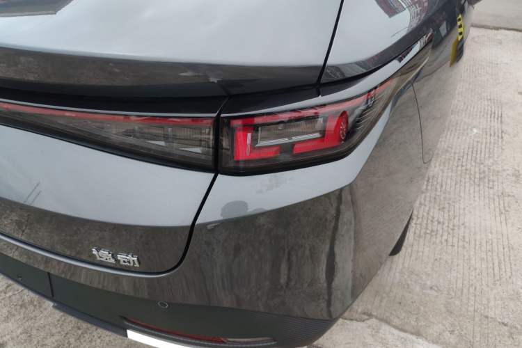 Used CHANGAN Eado 2025 Blue Whale 1.5T 500Bar Prestige Model
