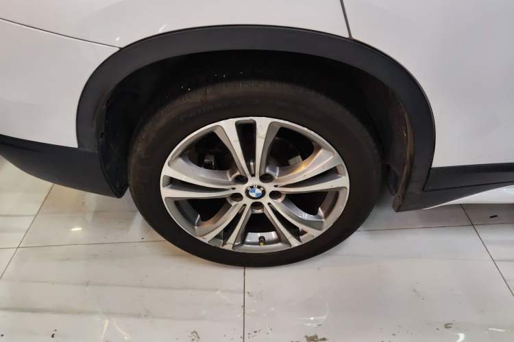 Used BMW X1 2016 sDrive18Li Luxury Model Right Rear Wheel Hub