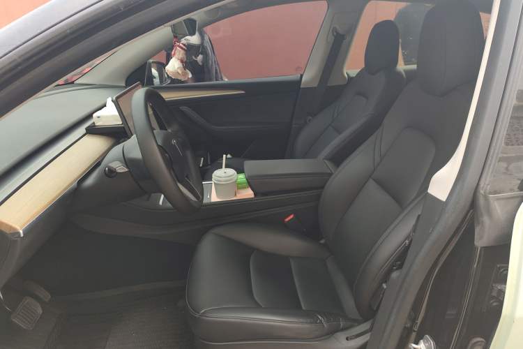 Used Tesla Model Y 2022 Rear-Wheel-Drive Version