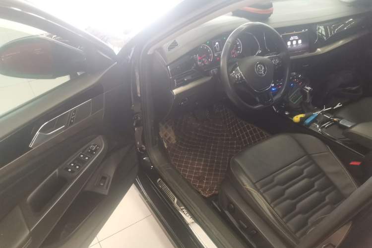 Used Volkswagen Passat 2020 330TSI Elite Edition China VI