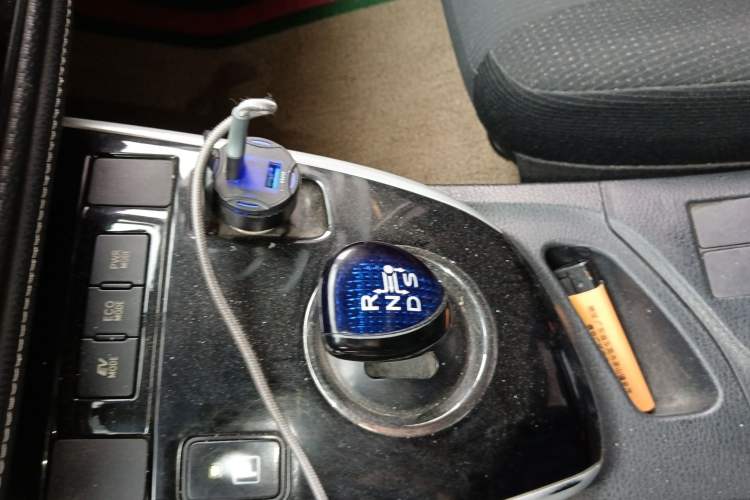 Used Toyota Levin 2017 Revised Dual-Engine 1.8H GS E-CVT Elite Sunroof Version China V Standard Gear Lever