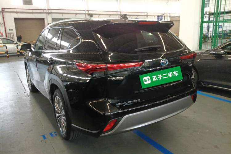 Used Toyota Highlander 2023 2.5L Smart Electric Hybrid Dual-Drive Prestige Version 7 Seats Exterior 2