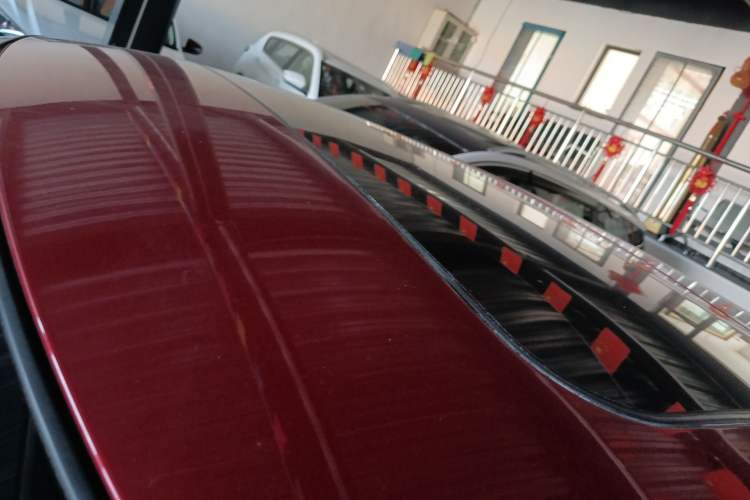 Used Nissan Tiida 2013 1.6L CVT Cool Cafe Edition Roof