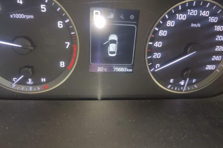 Used Hyundai Sonata 2017 1.6T GLS Smart Model Odometer Close Up