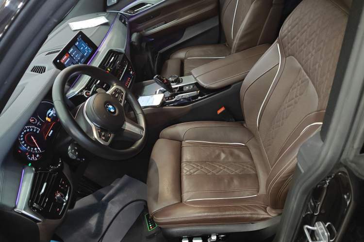 Used BMW 6 Series GT 2018 640i xDrive M Sport Package
