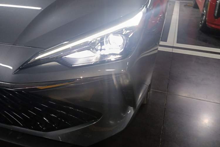 Used Roewe i5 2023 1.5L CVT Luxury Edition