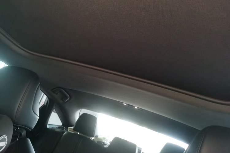 Used Toyota Avalon 2023 Dual-Engine 2.5L Luxury Edition