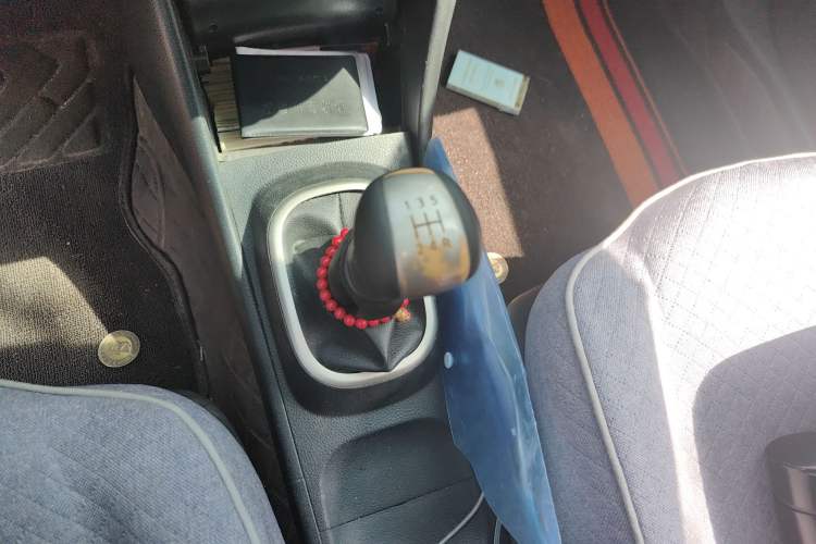 Used Nissan Sylphy 2018 Classic 1.6XE+ Manual Luxury Edition Gear Lever