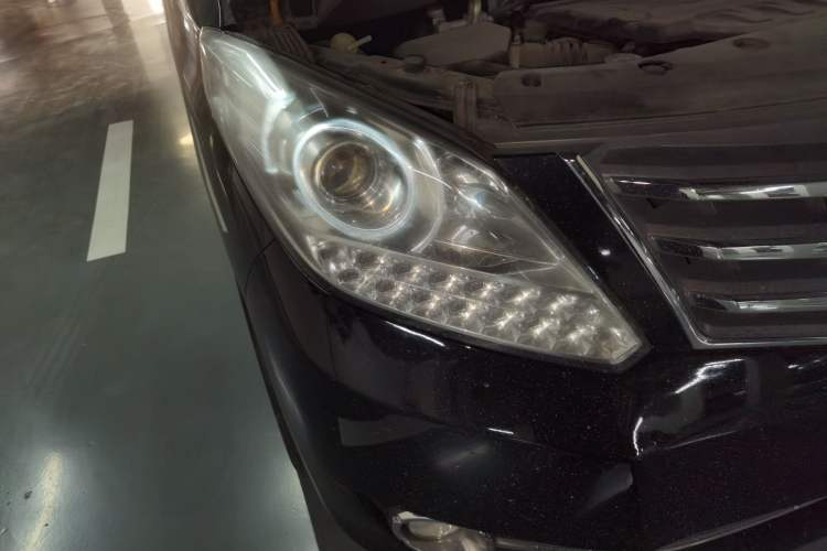 Used FORTHING CM7 2018 Revised Version 2.0T Automatic Luxury Edition Right Front Headlight