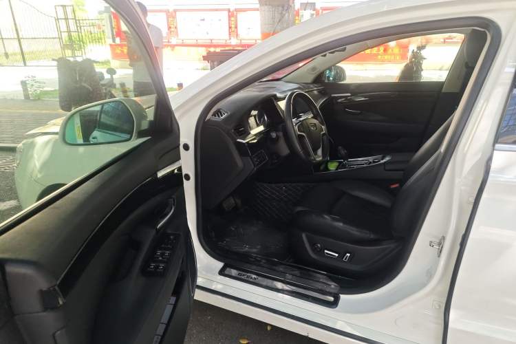 Used Geely Auto Emgrand GT 2016 2.4L Comfort Version