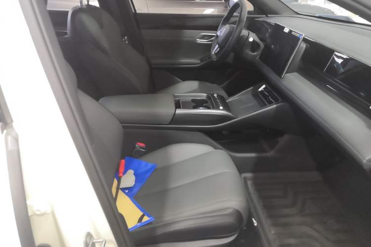 Used BYD Qin L 2025 EV 470KM Leading Edition
