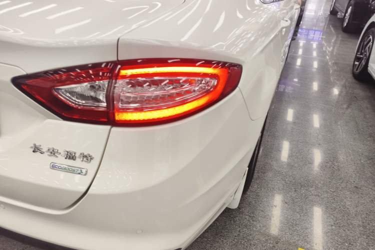 Used Ford Mondeo 2013 1.5L GTDi180 Fashion Edition Exterior 3