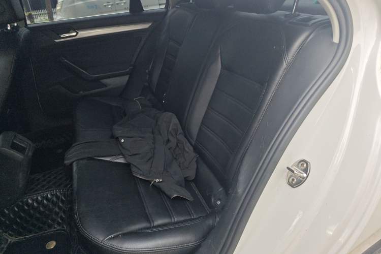 Used Volkswagen Lamando 2017 230TSI DSG Fashion Edition
