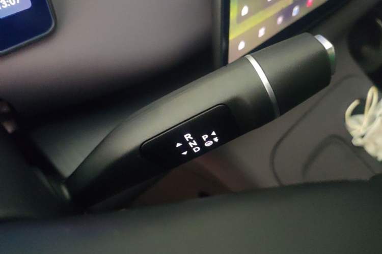 Used Leapmotor C16 2024 All-Electric 520 LiDAR Edition Gear Lever