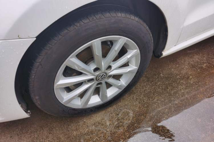 Used Volkswagen Polo 2014 1.6L Automatic Luxury Edition